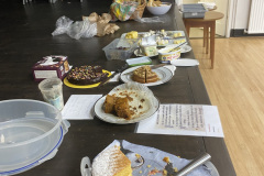 More cakes....